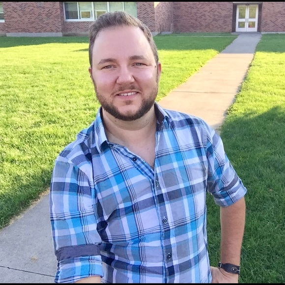 Dad to many, husband, avid reader, lover of nature - Picture 1 of 1